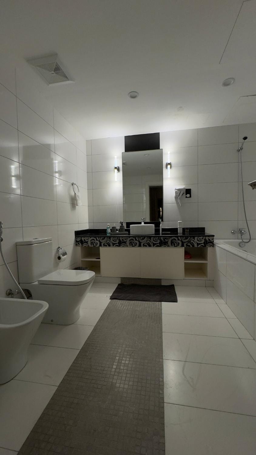 Shower, Toilet, Bath