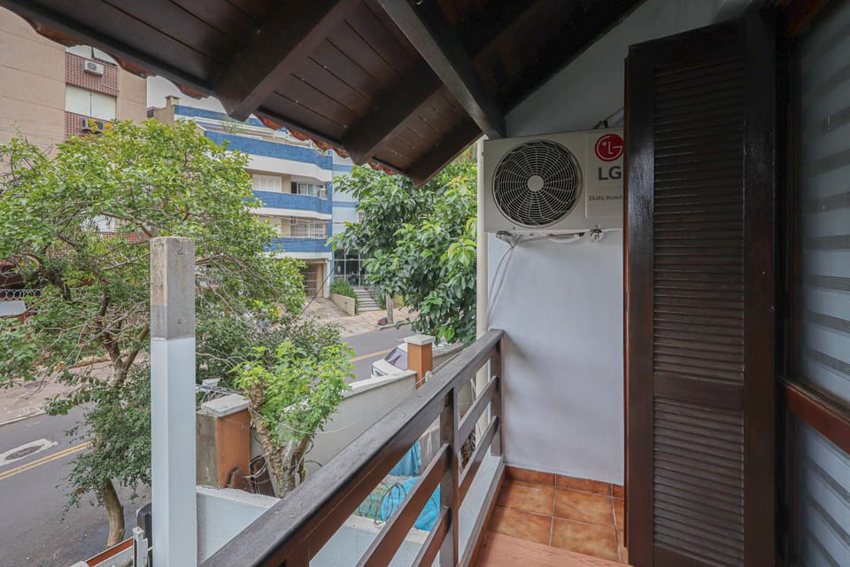 House Bela Vista Vacation rental in Porto Alegre