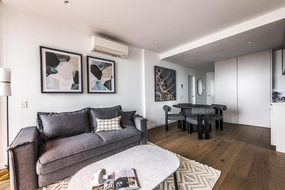 Living room, Dining area, air conditioner