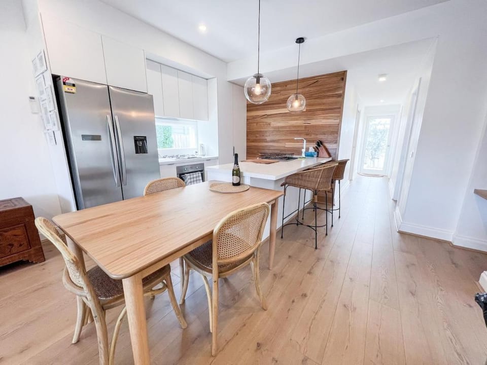 Coastal Bliss - 200m to beach House in Rosebud