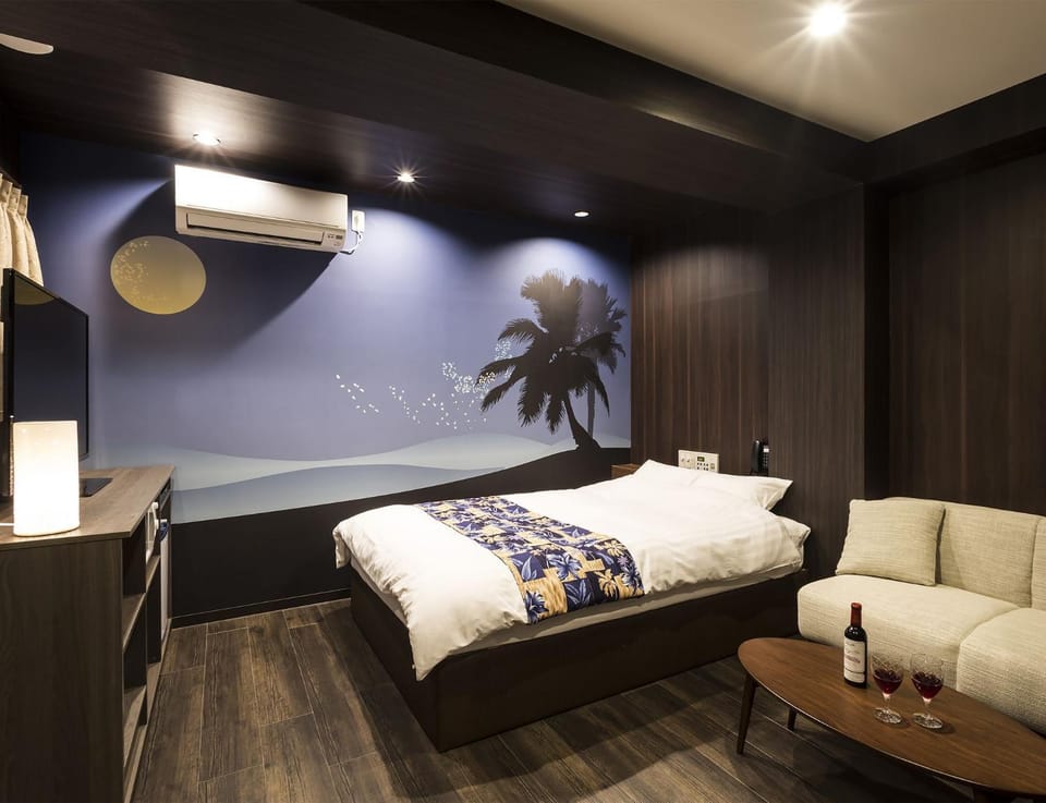 Bed, Photo of the whole room, Bedroom, air conditioner
