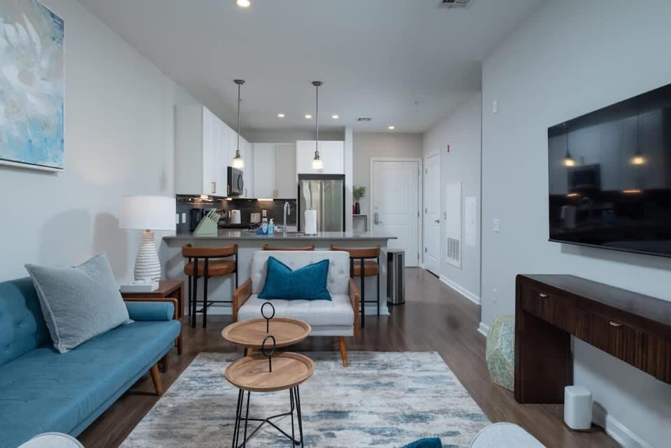 Central 1-BR Condo Assembly Row Gym & Pool Sleep 5 Apartment in Somerville