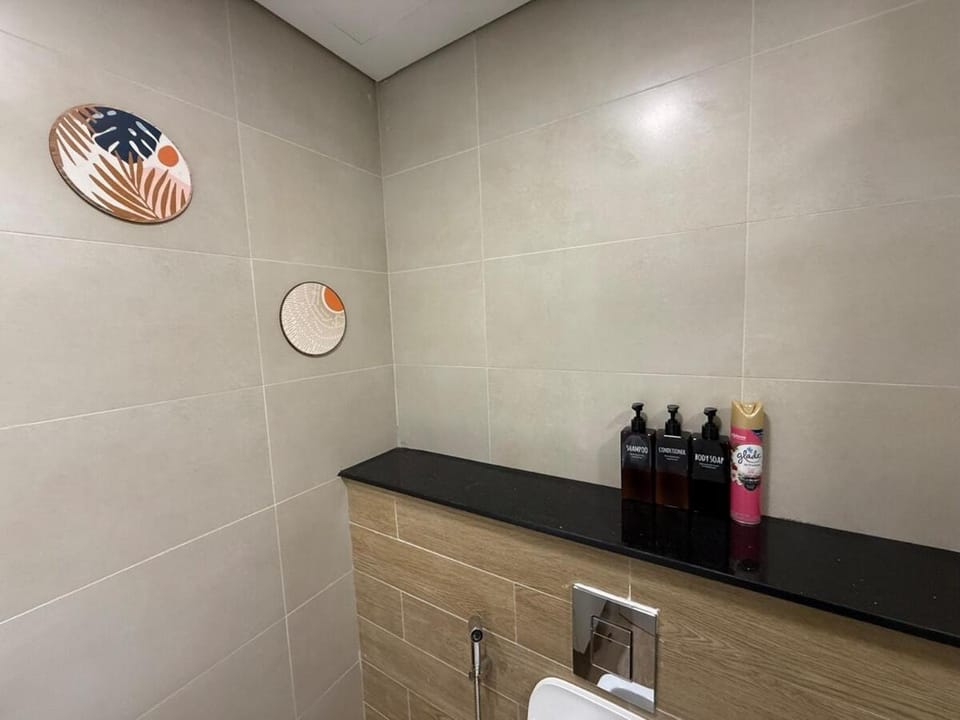 Cozy 1BR Near Abu Dhabi Airport Apartment in Abu Dhabi