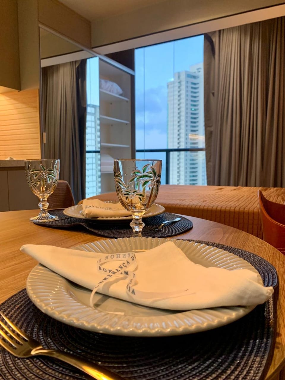 Seating area, Dining area