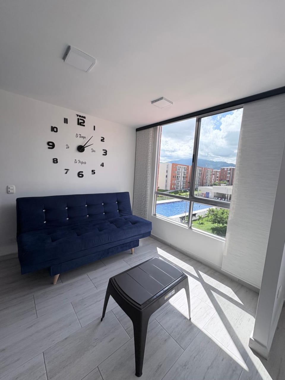 Living room, Pool view