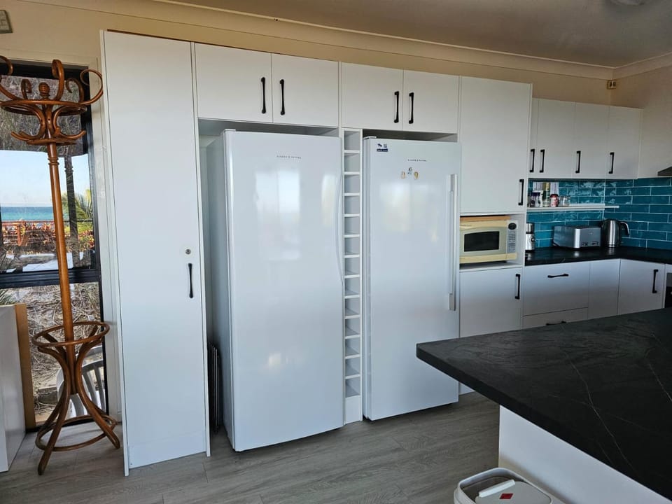 Coign 8 House in Moreton Island