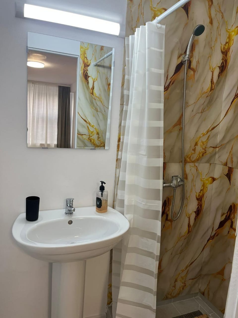 Shower, Bathroom