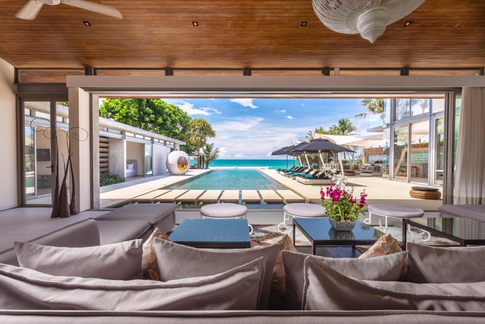 Day, Living room, Seating area, Pool view, sunbed