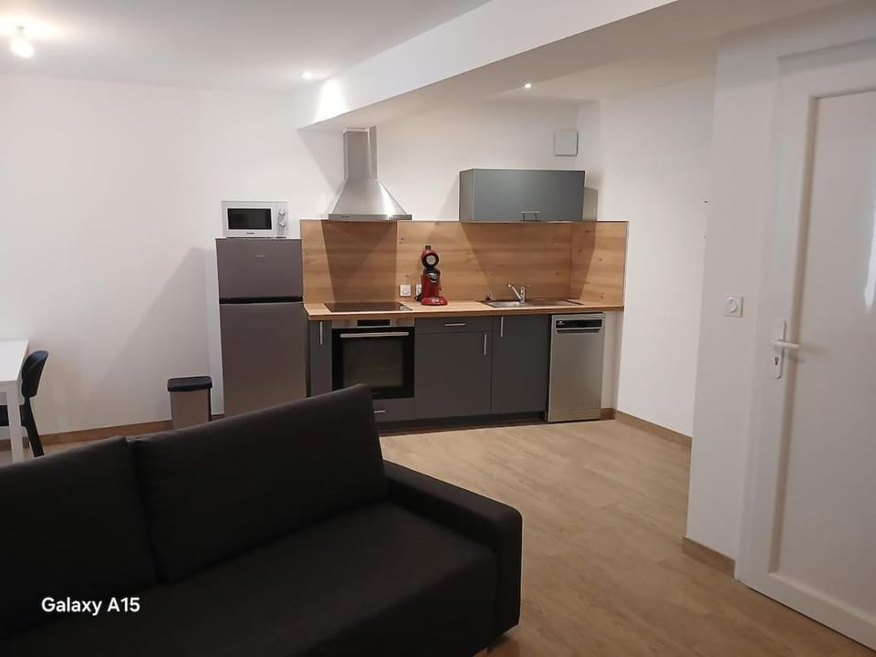 Beau studio au centre du vieux Nyons en Drôme Provençale Apartment in Provence