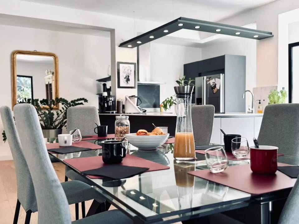 Maison familiale spacieuse à Aubais 185 m² avec jardin House in Aubais