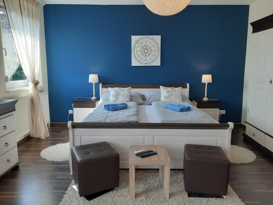Bed, Bedroom