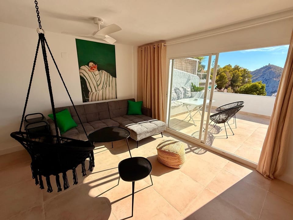 View (from property/room), Balcony/Terrace, Living room, Seating area, Mountain view
