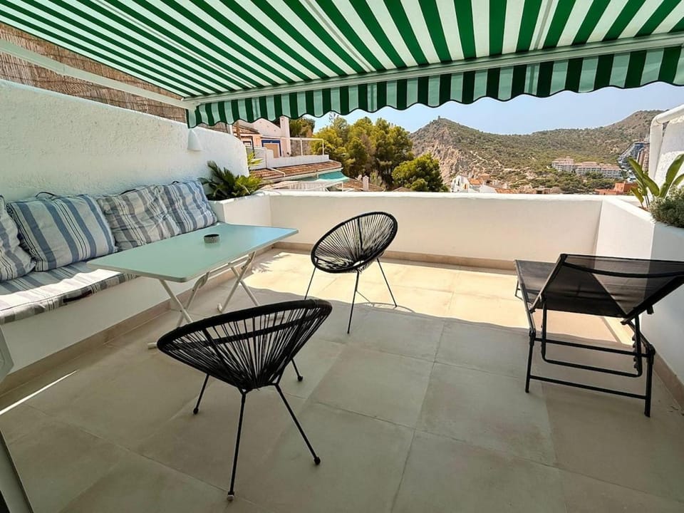 View (from property/room), Balcony/Terrace, Mountain view, Sea view