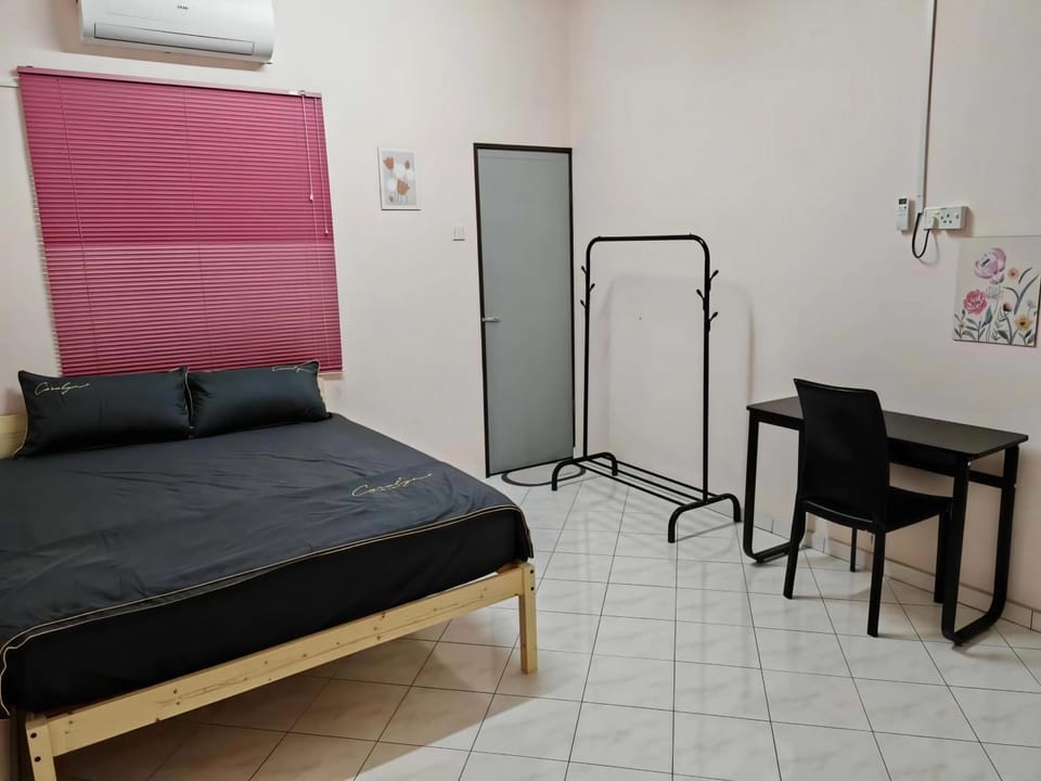 Bedroom, air conditioner