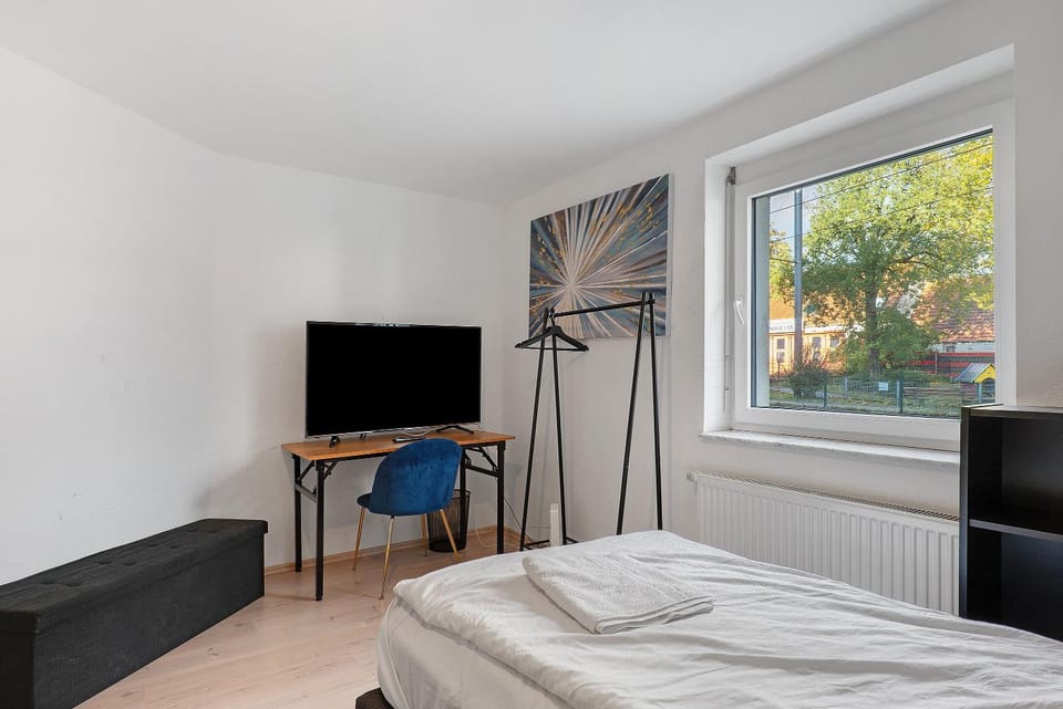 Living room, Bedroom