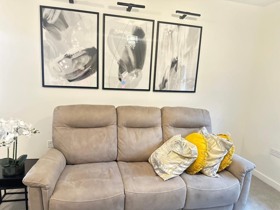 Living room, Decorative detail, Seating area, furniture
