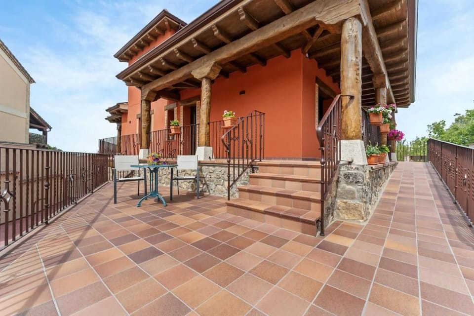 Property building, Balcony/Terrace