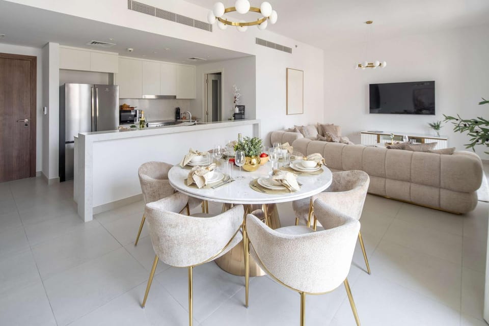 TV and multimedia, Kitchen or kitchenette, Living room, Dining area