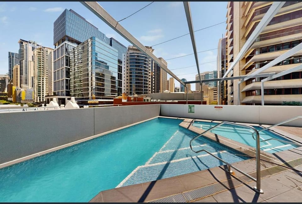 Centre CBD - Pool Spa Gym - Water View - Sleep 4 Apartment in Kangaroo Point