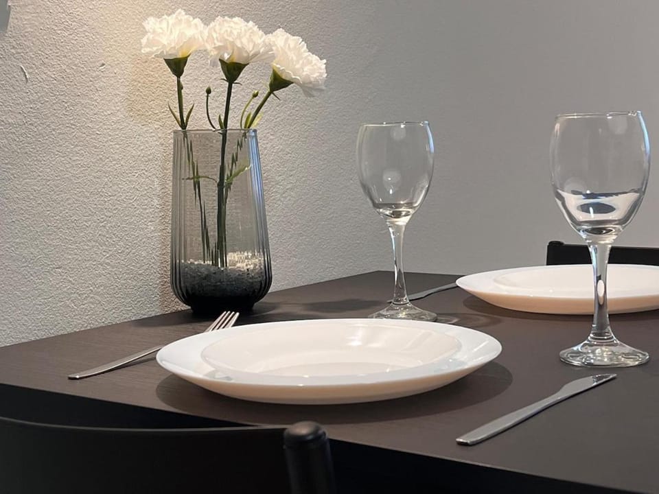 Food and drinks, Dining area, Drinks, Alcoholic drinks