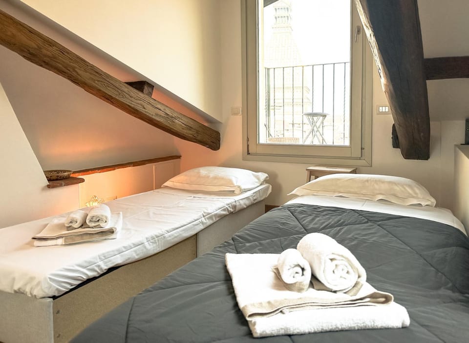 Bed, Photo of the whole room, Bedroom, towels
