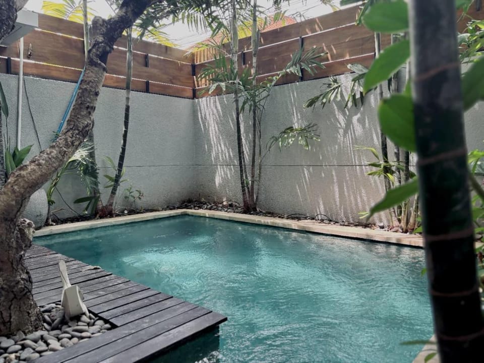 Property building, Pool view, Swimming pool