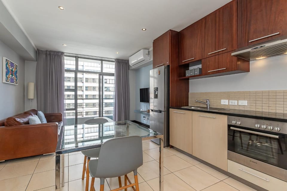 Kitchen or kitchenette, Living room, Dining area