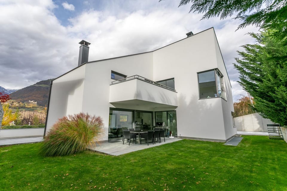 Property building, Natural landscape, Mountain view