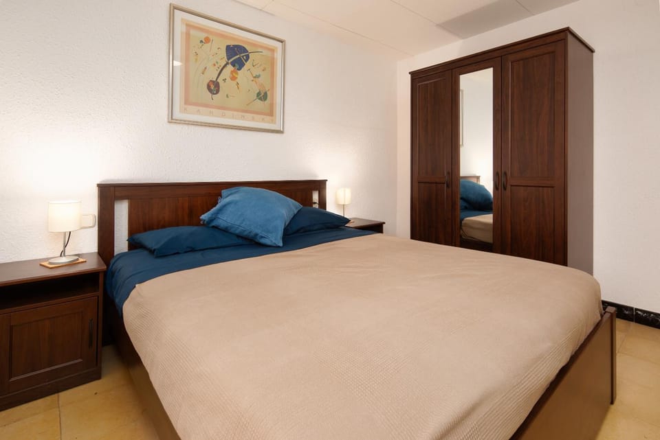 Bed, Bedroom, wardrobe