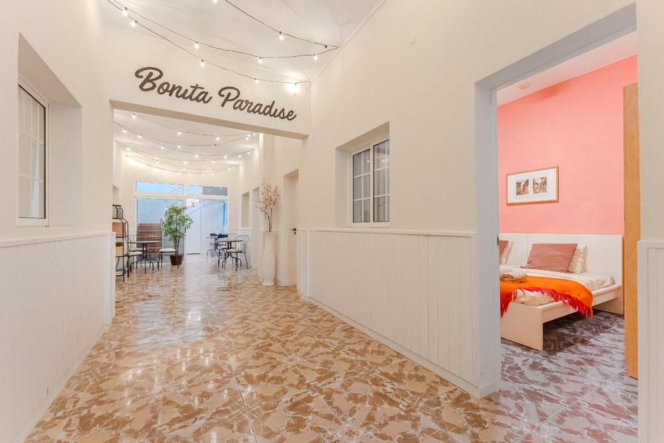 7BR House for 14 Guests with Big Terrace - Bonita Paradise Apartment in Playa San Juan