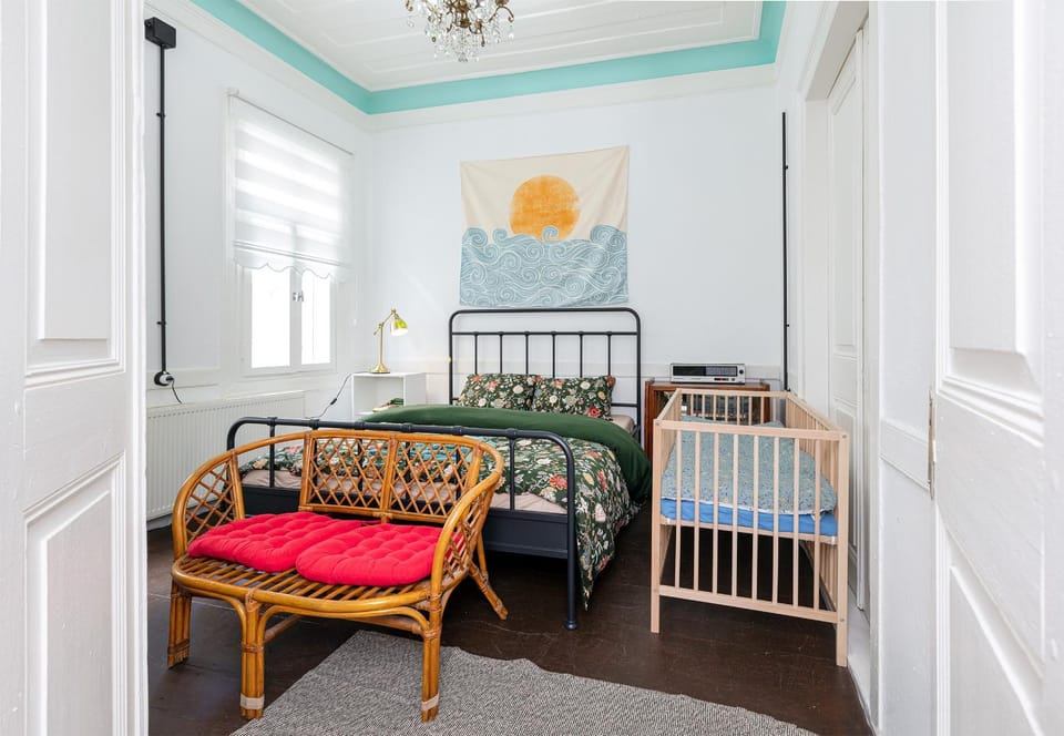 Bed, Bedroom, cot