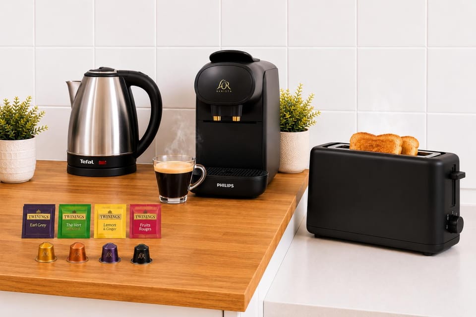 Coffee/tea facilities, toaster