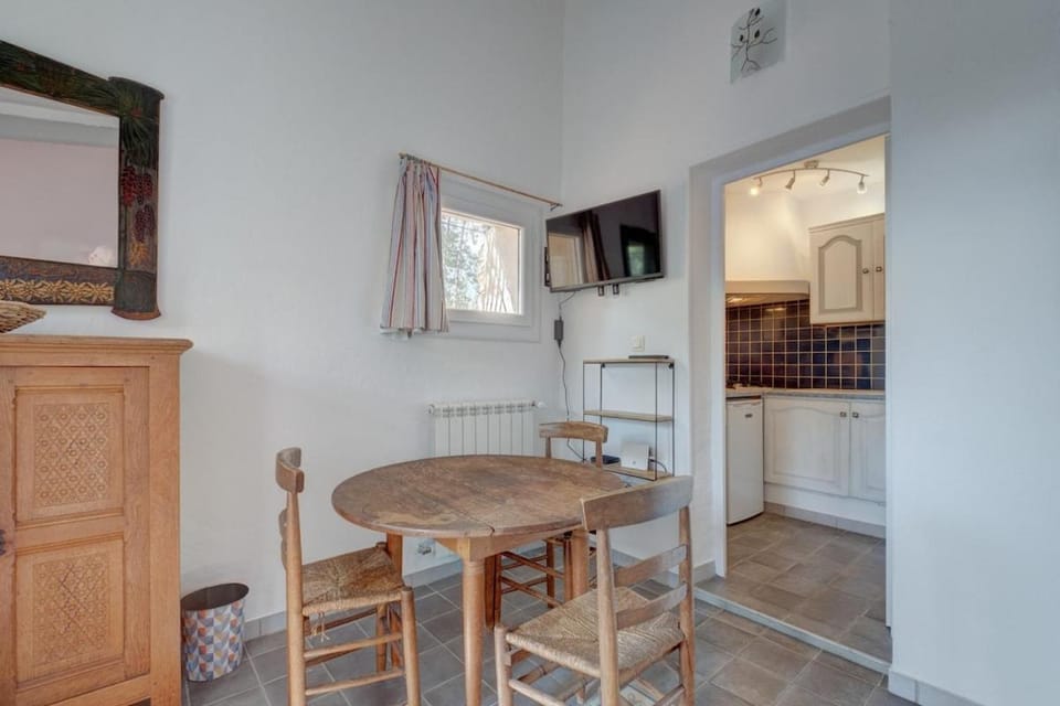 Cozy nest in gorgeous nature Apartment in Auvergne-Rhône-Alpes