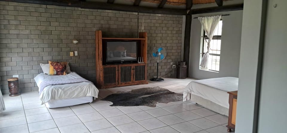 TV and multimedia, Photo of the whole room