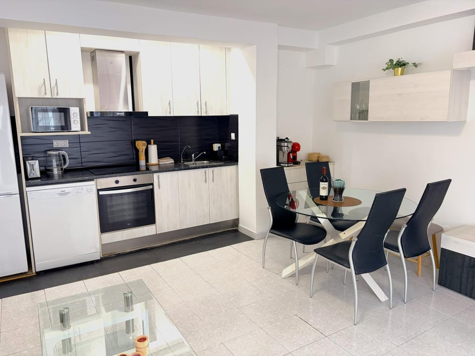 Evans Realty CG 2 Linea Playa Centro Boliches Apartment in Fuengirola