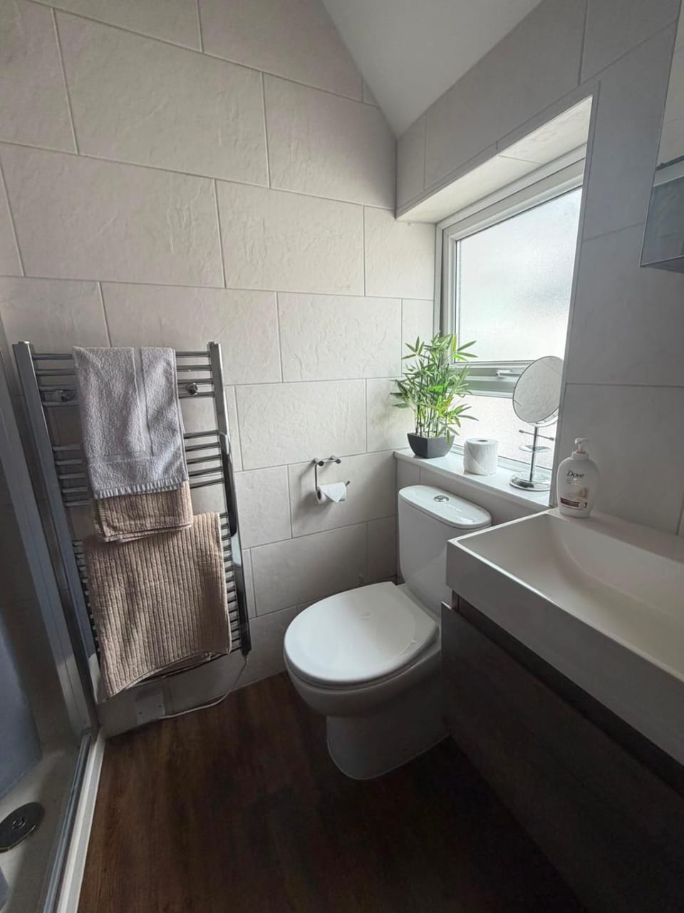 Toilet, Bathroom, towels