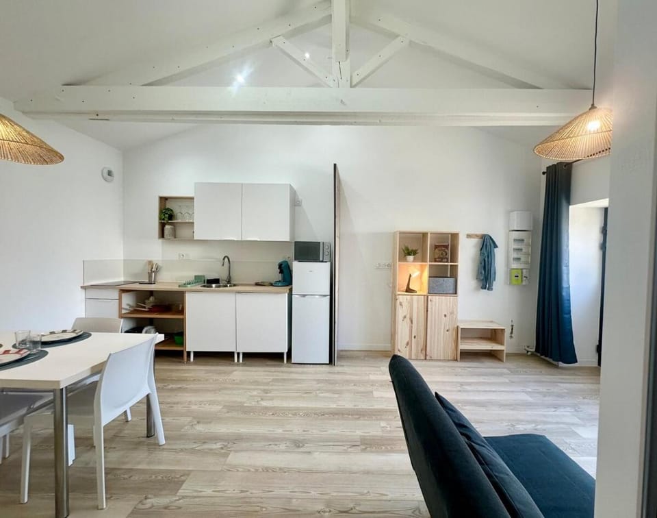 L'Atelier des Couleurs - T2 Neuf - plain-pied Apartment in Mont-de-Marsan
