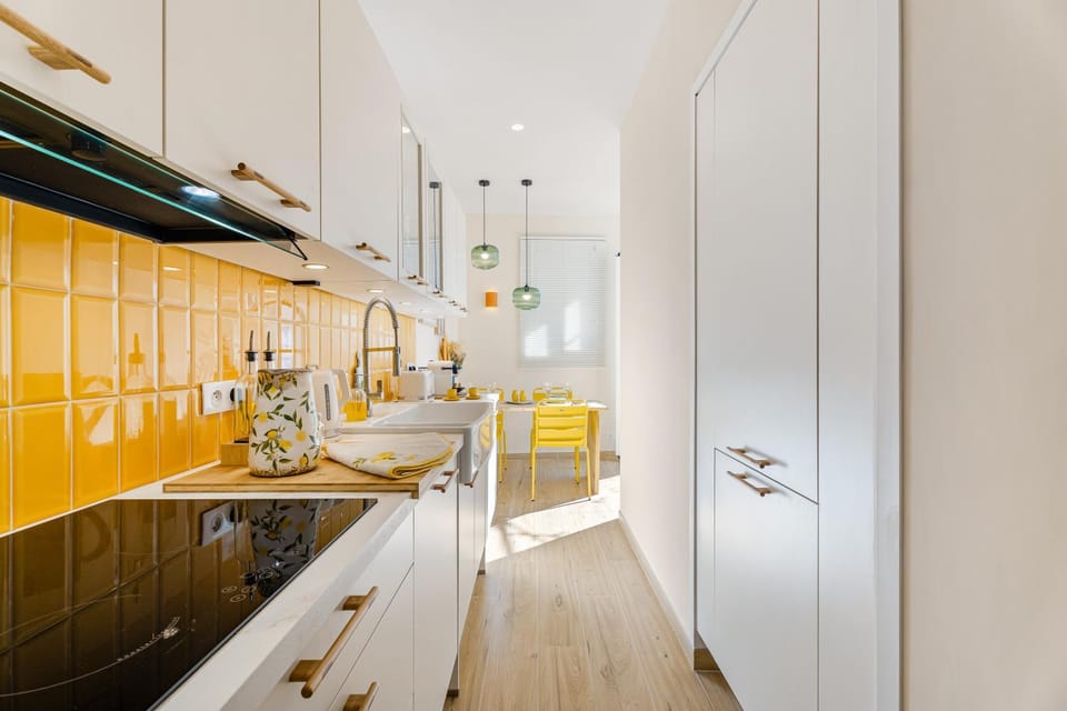 Kitchen or kitchenette, kitchen