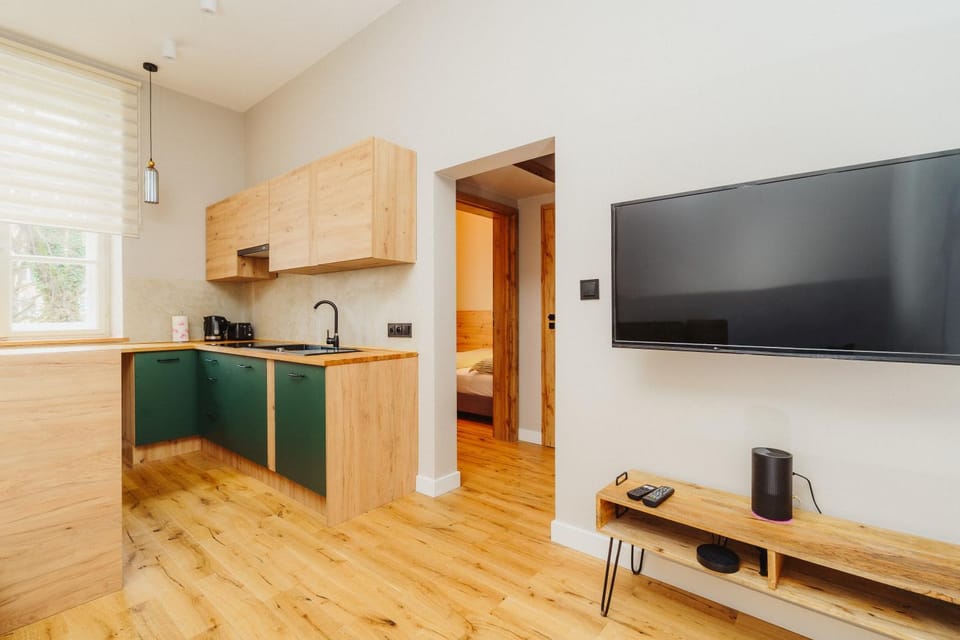 TV and multimedia, Lunch, kitchen
