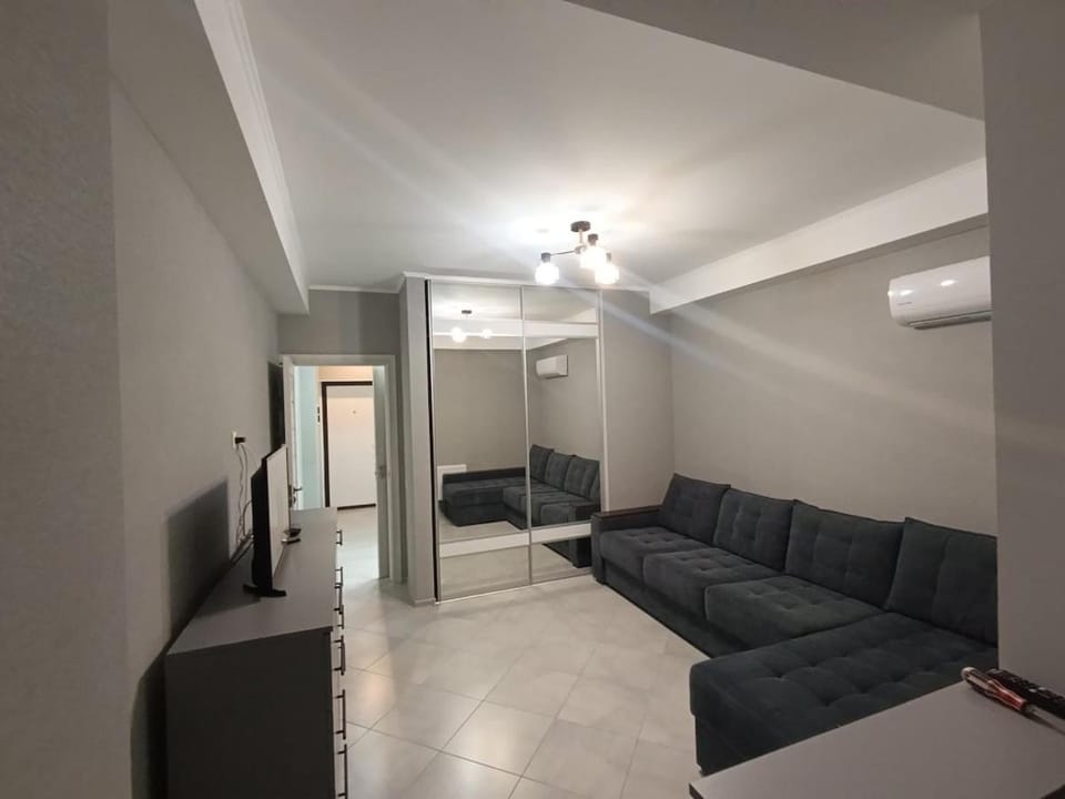 GOLD STAR Apartment Free Coffee & Netflix Apartment in Chișinău