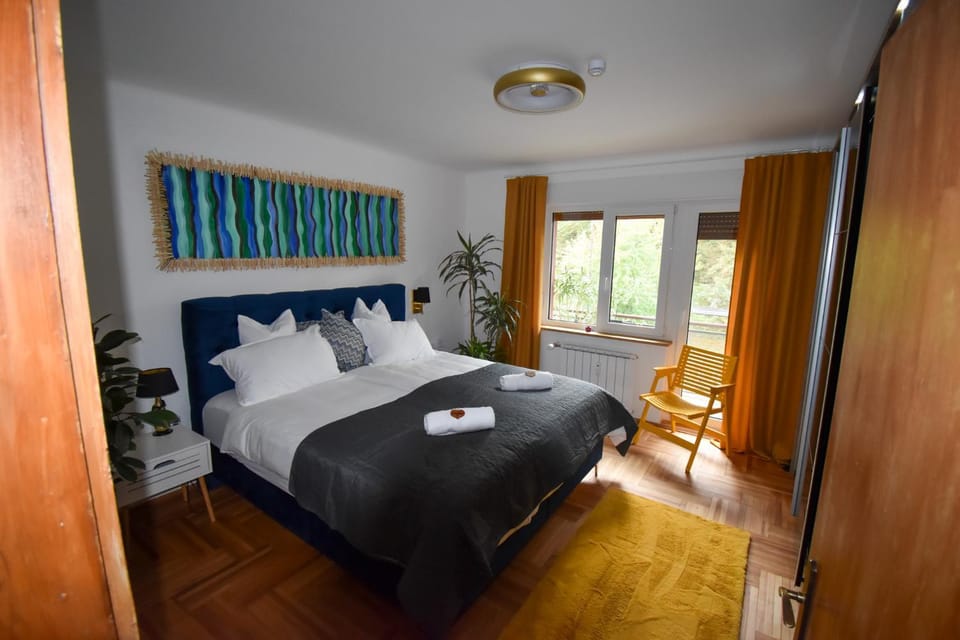 Bed, Bedroom