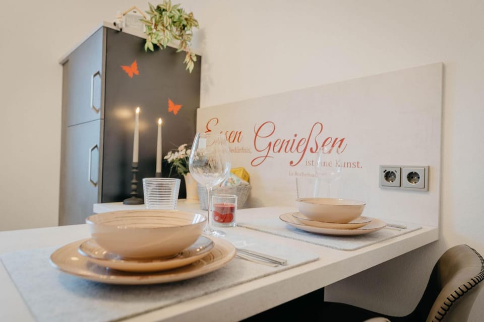 Decorative detail, Dining area