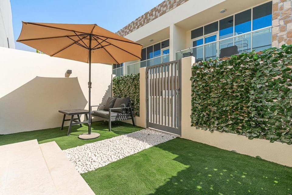 Stylish 1BR Villa near Global Village and Golf Clubs Villa in Dubai