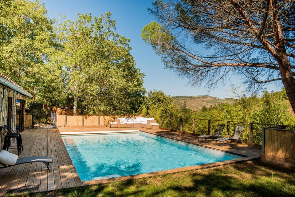 Natural landscape, Mountain view, Swimming pool, sunbed
