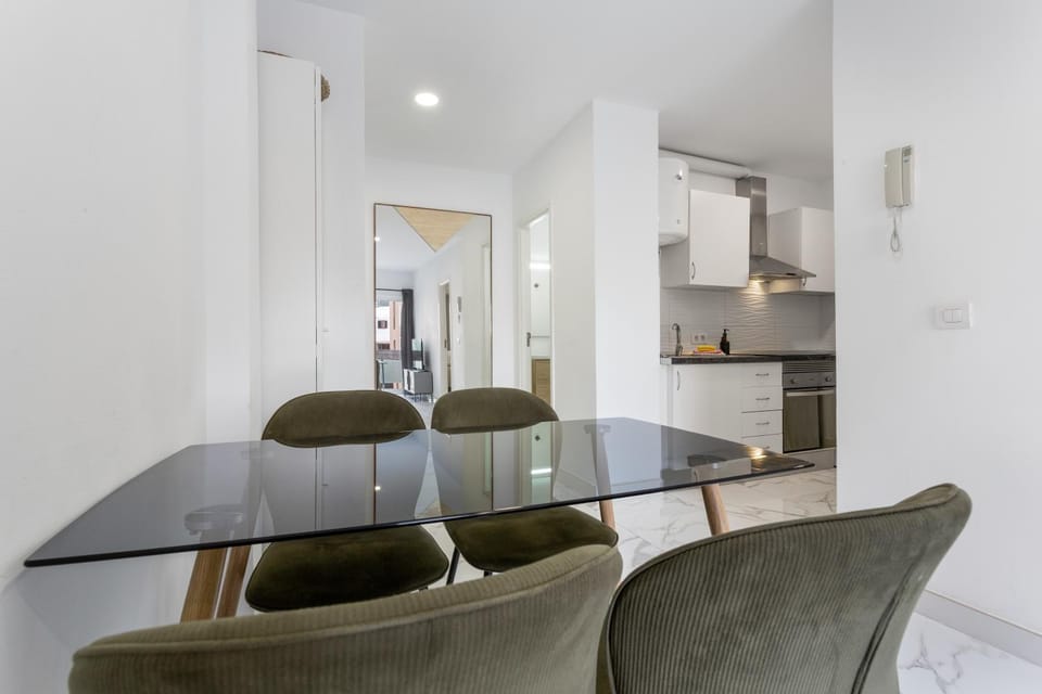 Property building, Kitchen or kitchenette, Living room