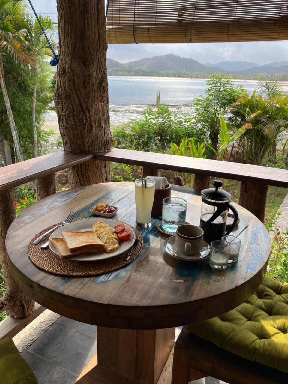 Restaurant/places to eat, Natural landscape, View (from property/room), Food and drinks, Dining area, Food, Mountain view, Breakfast
