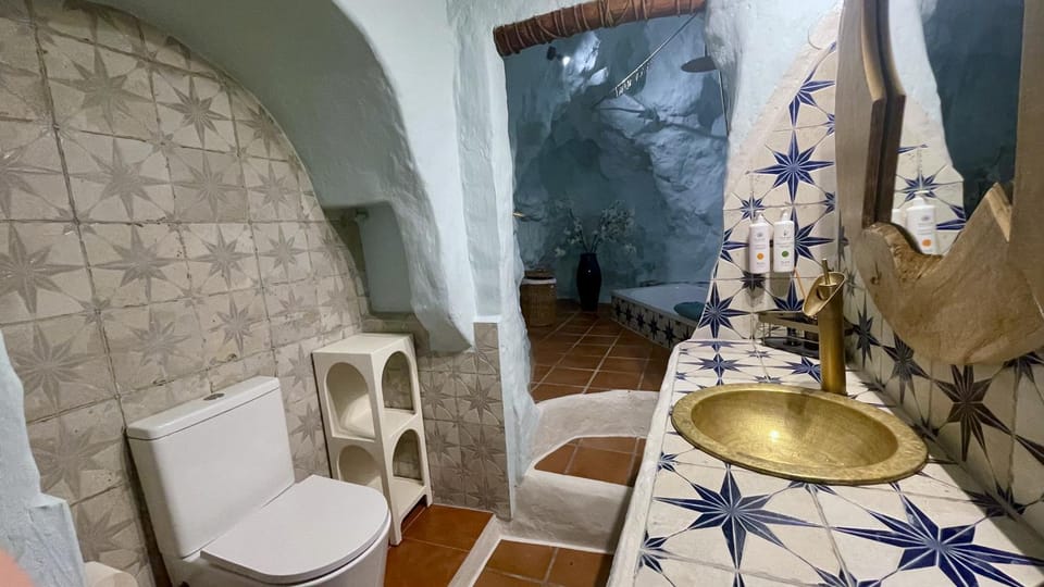 Toilet, Bathroom
