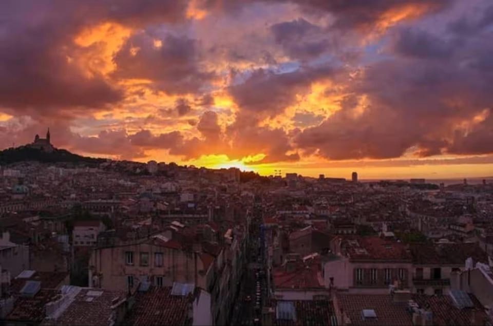 Studio vue bonne mère Apartment in Marseille