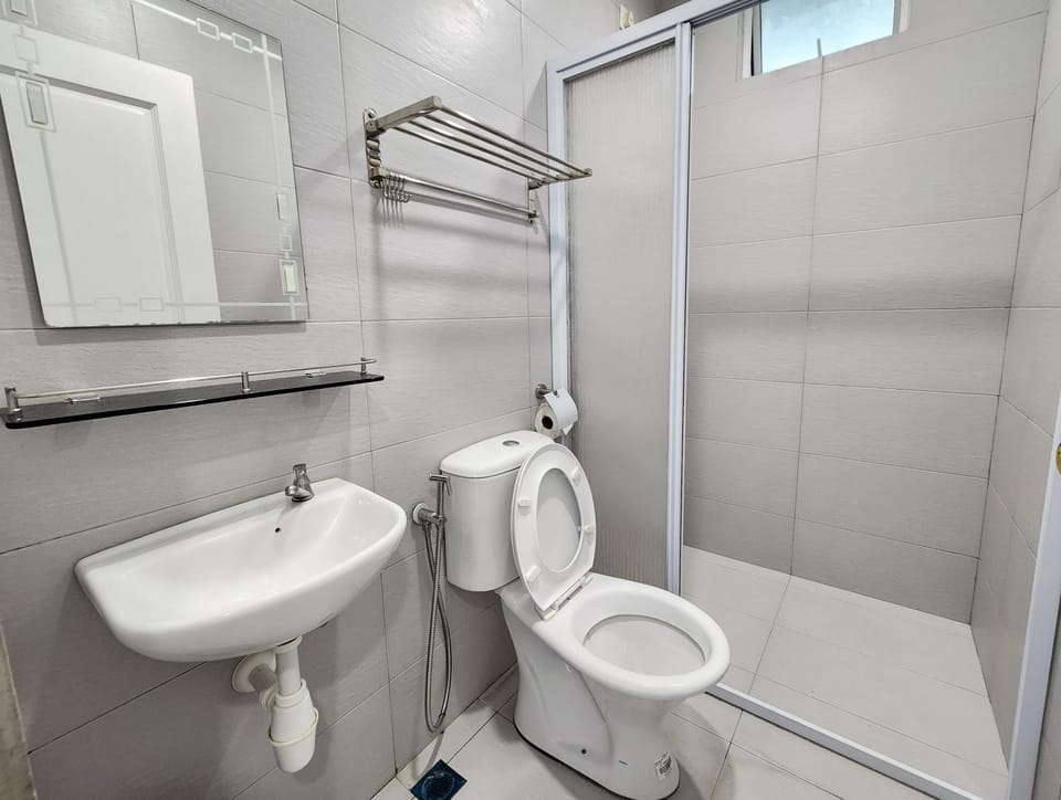 Shower, Bathroom, bidet