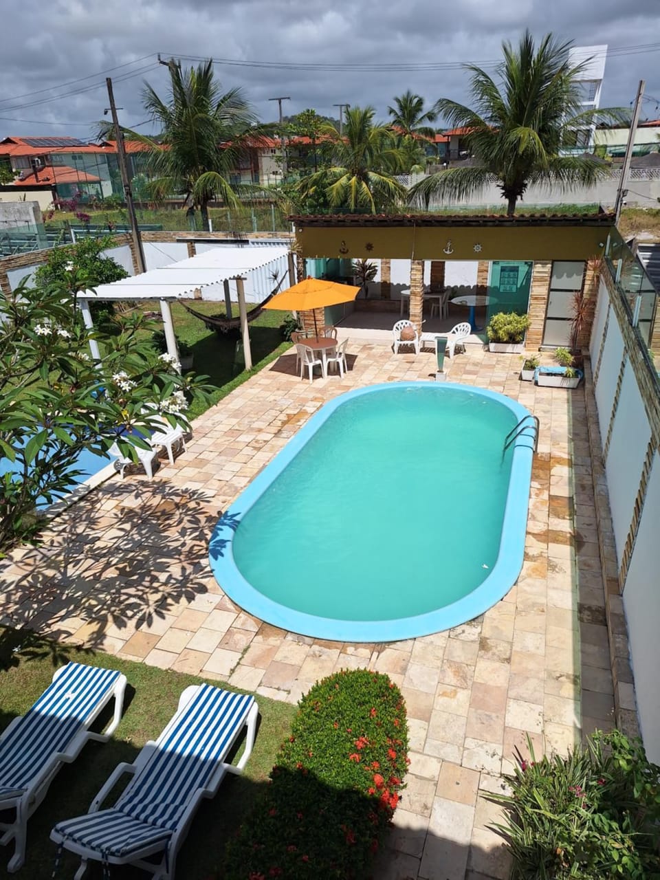 Day, Pool view, Swimming pool, sunbed